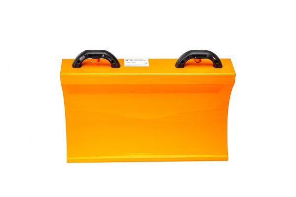 Відвал сніговий для підмітальної машини GTM SW600 600мм з Міцною Металевою Конструкцією