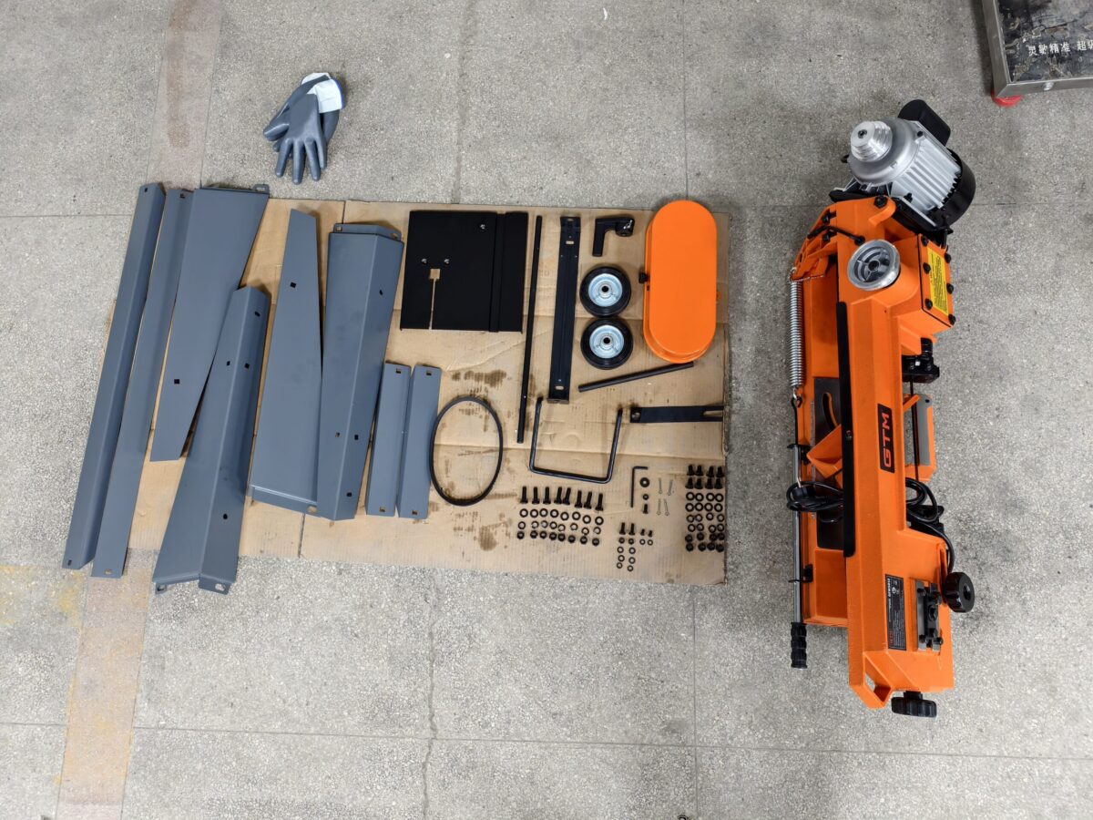 Верстат стрічкопильний GTM GFW 5012 220В 550Вт макс.різ 90/45градус d115/70мм швид.полотна 21-30-44м/хв