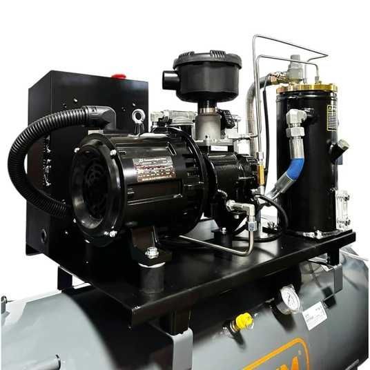 Компресор гвинтовий GTM DLG5.5V WITH CLOSED CASE 200л 680л/хв 5.5 кВт 8 бар 380 В інвертор кожух